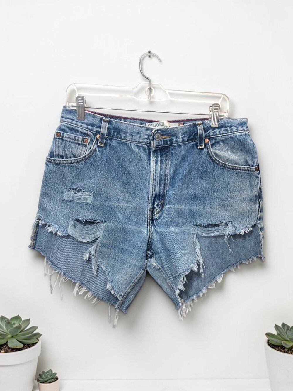 Levi's 550 Distressed High Waist Womens Vintage Cutoff Shorts Frayed Hem Size 14